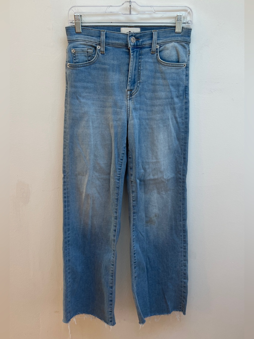 7 FOR ALL MANKIND Women’s Medium Wash Cropped Alexa Cut Hem Jeans Size 25